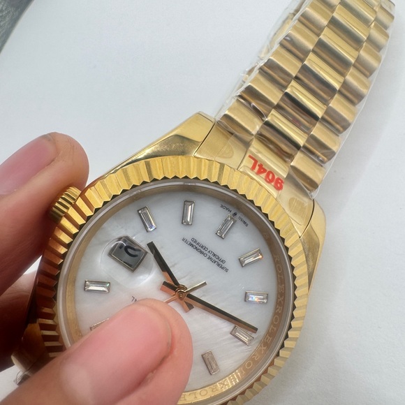 Watch - Picture 8 of 15